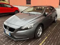 Usata Volvo V40 Inscription 120 CV (88 kW) 2018 Grigio Berlina