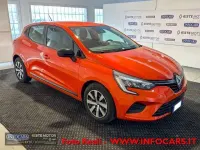 Usata Renault Clio V Equilibre 65 CV (47 kW) 2023 Arancione Berlina