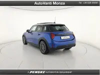 Usata Mini Cooper Classic 114 kW (156 CV) 2025 Blu/azzurro Utilitaria
