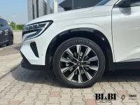 Usata Renault Austral Techno 131 CV (96 kW) 2023 Bianco nacrè SUV