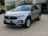 Usata VW T-Roc Style 116 CV (85 kW) 2025 Grigio SUV