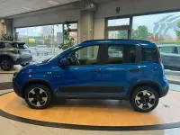 Usata Fiat Panda Cross 69 CV (50 kW) 2024 Blu/azzurro Utilitaria