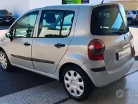 Usata Renault Modus 86 CV (63 kW) 2005 Grigio Monovolume