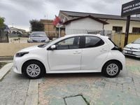 Usata Toyota Yaris Hybrid Active 92 CV (67 kW) 2022 Other Berlina