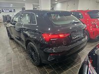 Usata Audi A3 S-Line 150 CV (110 kW) 2023 Black mythos metallizzato Berlina