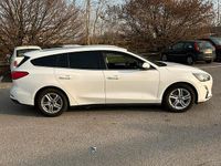Usata Ford Focus 120 CV (88 kW) 2022 Bianco Station wagon