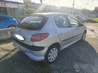 Usata Peugeot 206 74 CV (54 kW) 2005 Blu Berlina