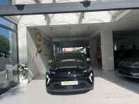 Usata Renault Captur Techno 91 CV (66 kW) 2025 Nero grigio metallizzato SUV