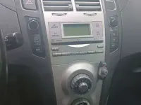 Usata Toyota Yaris Sol 69 CV (50 kW) 2006 Grigio Utilitaria
