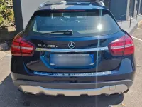 Usata Mercedes GLA200 136 CV (100 kW) 2017 Blu SUV