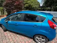 Usata Ford Fiesta Titanium 75 CV (55 kW) 2015 Bluazzurro Utilitaria
