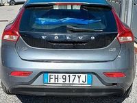 Usata Volvo V40 120 CV (88 kW) 2017 Grigio Station wagon