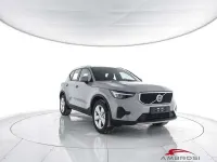 Nuova Volvo XC40 Core 163 CV (119 kW) 2026 Vapour grey SUV