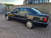 Usata Mercedes C200 Elegance 192 CV (141 kW) 1998 Blu/azzurro Berlina