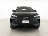 Usata Audi Q6 e-tron Advanced 284 kW (387 CV) 2025 Grigio manhattan metallizzato SUV