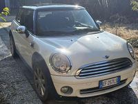 Usata Mini Cooper 120 CV (88 kW) 2010 Beige Utilitaria