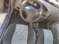 Usata Ford Fiesta 75 CV (55 kW) 2000 Blu Utilitaria