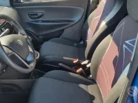 Usata Lancia Ypsilon Gold 69 CV (50 kW) 2018 Blu Utilitaria