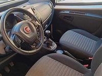 Usata Fiat Qubo Trekking 80 CV (58 kW) 2018 Bianco Monovolume