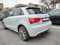 usata Audi A1 SPB 1.6 TDI Attraction neopatentati re di Lombardia