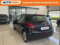 Usata Peugeot 208 Active 75 CV (55 kW) 2016 Blu Utilitaria