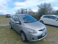 Usata Mazda 2 75 CV (55 kW) 2010 Grigio Utilitaria
