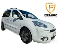 Usata Peugeot Partner Outdoor 115 CV (84 kW) 2012 Bianco Monovolume
