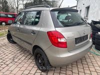 Usata Skoda Fabia 86 CV (63 kW) 2014 Gray Berlina
