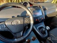 Usata Toyota Verso Active 132 CV (97 kW) 2017 Bianco Monovolume