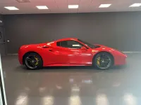 Usata Ferrari 488 670 CV (492 kW) 2019 Rosso Cabrio