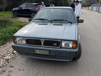 Usata Lancia Delta 78 CV (57 kW) 1987 Utilitaria