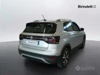 Usata VW T-Cross Advance 116 CV (85 kW) 2019 Grigio SUV