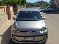 Usata VW up! CLUB 60 CV (44 kW) 2015 Grigio Utilitaria