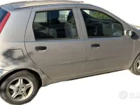 Usata Fiat Punto 69 CV (50 kW) 2004 Grigio Utilitaria
