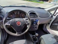 Usata Fiat Punto 77 CV (56 kW) 2016 Bianco Utilitaria
