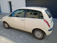 Usata Lancia Ypsilon 60 CV (44 kW) 2004 Beige Utilitaria