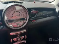 Usata Mini Cooper D 109 CV (80 kW) 2008 Rosso Utilitaria