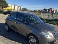 Usata Lancia Ypsilon Gold 69 CV (50 kW) 2015 Utilitaria