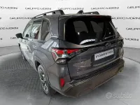 Nuevo Subaru Forester 136 CV (100 kW) 2026 Gris SUV