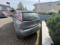 Usata Fiat Punto Easy 69 CV (50 kW) 2012 Grigio Utilitaria