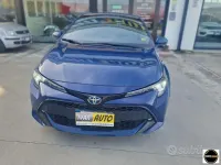 Usata Toyota Corolla Active 122 CV (89 kW) 2019 Blu Berlina