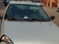 Usata Renault Clio II 58 CV (42 kW) 2003 Grigio Utilitaria