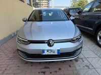 Usata VW Golf VIII Life 110 CV (80 kW) 2020 Argento