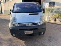 Usata Nissan Primastar 101 CV (74 kW) 2005 Grigio Monovolume