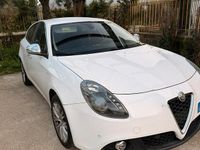 Usata Alfa Romeo Giulietta 120 CV (88 kW) 2016 Bianco Utilitaria