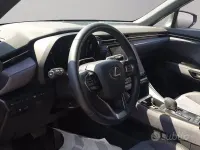 Usata Lexus LBX 136 CV (100 kW) 2024 Blu SUV