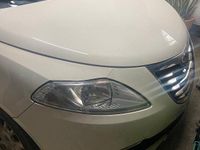 Usata Lancia Ypsilon 69 CV (50 kW) 2011 Bianco Utilitaria