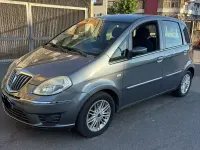 Usata Lancia Musa 90 CV (66 kW) 2009 Grigio Monovolume