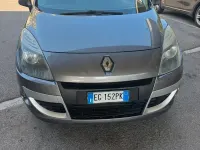 Usata Renault Scénic III Luxe 110 CV (80 kW) 2011 Grigio Monovolume