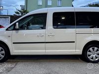Usata VW Caddy Maxi Highline 109 CV (80 kW) 2012 Bianco Monovolume